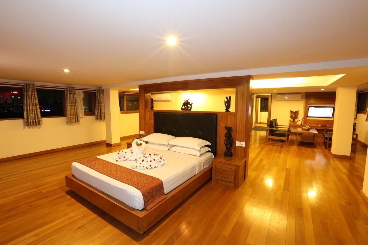 Queen'S Park Hotel Yangon Ngoại thất bức ảnh
