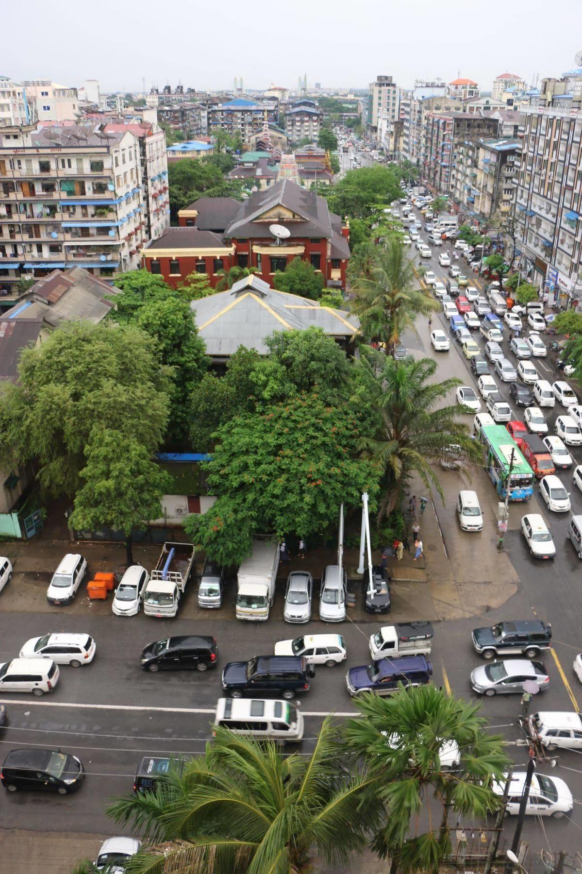 Queen'S Park Hotel Yangon Ngoại thất bức ảnh